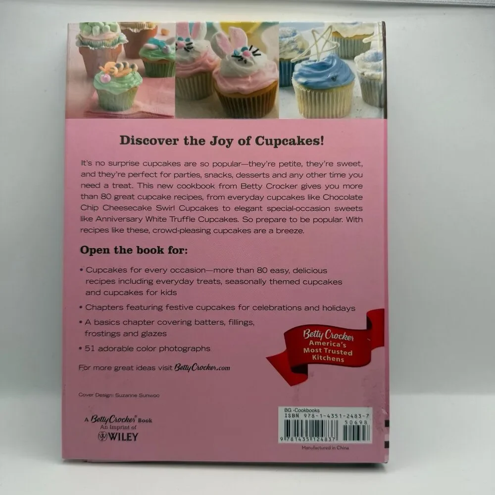 Betty Crocker Cupcakes 2010 Cookbook Spiral Bound 80+ Recipes